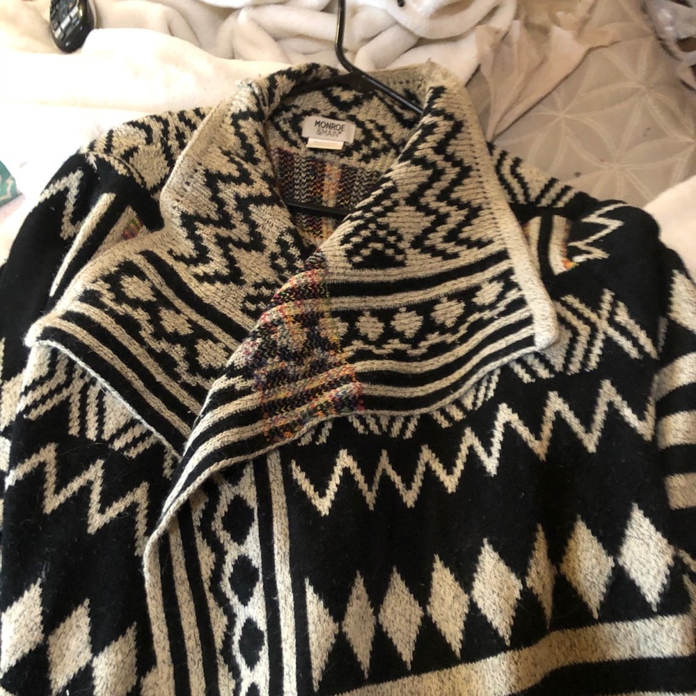 Woman’s long sweater duster. Absolutely gorgeous